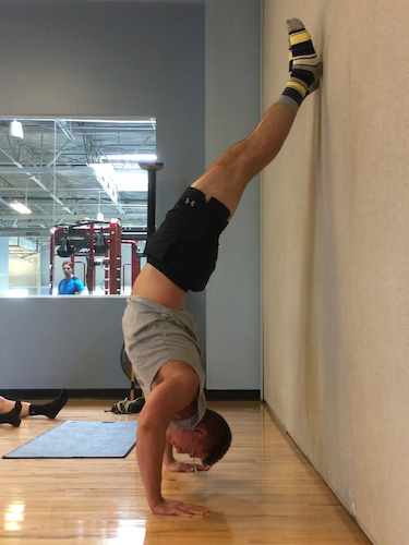 Handstand Push Up Training for BIG SHOULDERS